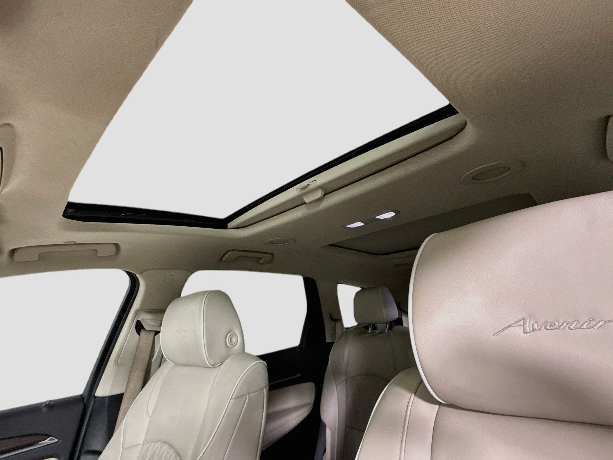 Used 2023 Buick Enclave Avenir w/ Trailering Package, 5000 lbs. AWD/4WD image 23