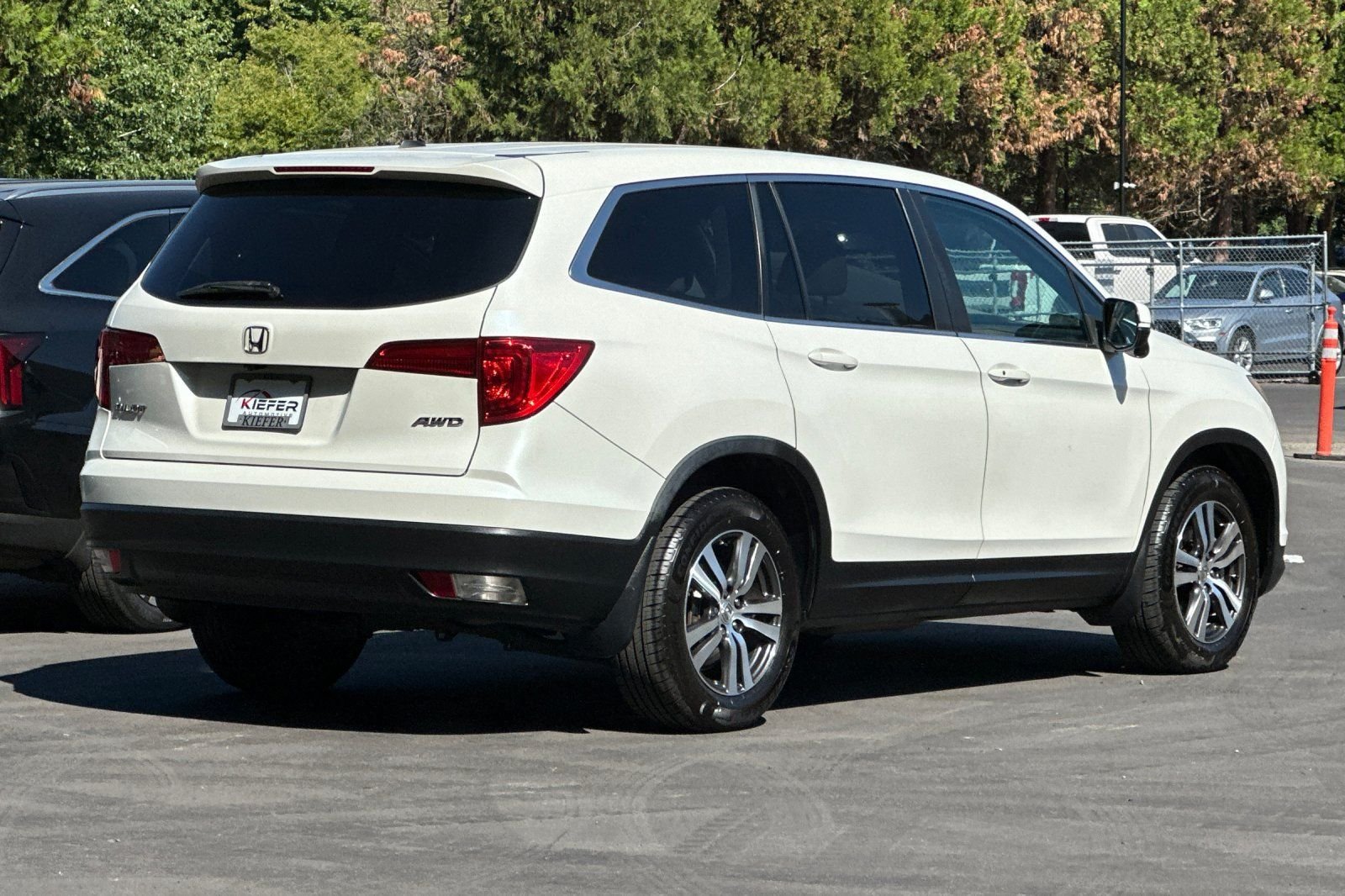 Used 2016 Honda Pilot EX-L image 4
