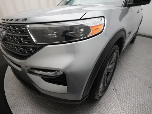 Used 2023 Ford Explorer XLT w/ Equipment Group 202A AWD/4WD image 23