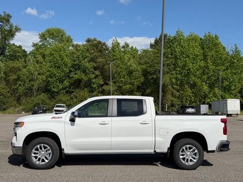 New 2026 Chevrolet Silverado 1500 LT w/ Z71 Off-Road Package image 7