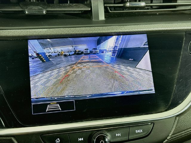 Used 2020 Buick Encore GX Essence w/ Experience Buick Package AWD/4WD image 18