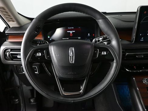 Used 2023 Lincoln Aviator Reserve w/ Elements Package Plus image 2