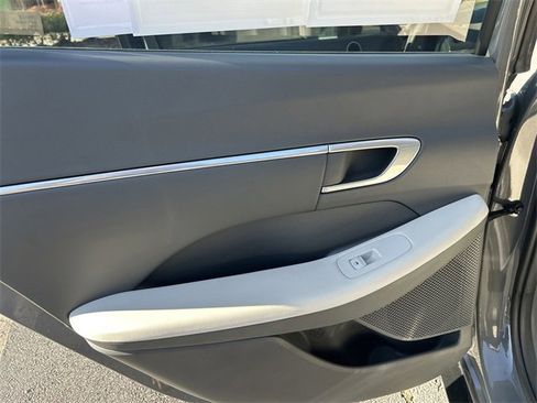 Used 2023 Hyundai Sonata SEL image 13