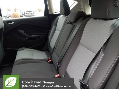 Used 2017 Ford C-MAX SE image 24
