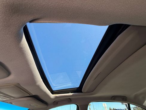 Used 2012 Honda Accord EX-L image 21