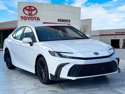 New 2026 Toyota Camry SE w/ Convenience Package