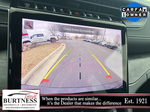 Used 2023 Jeep Grand Cherokee Limited w/ Black Appearance Package image 3