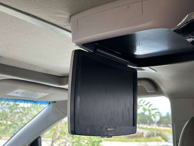 Used 2013 Toyota Sienna XLE AWD/4WD image 6