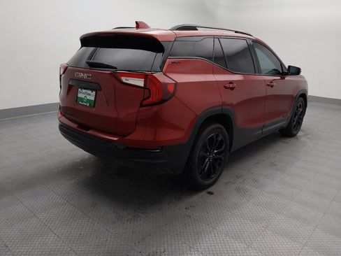 Used 2022 GMC Terrain SLT w/ Infotainment Package II FWD image 9