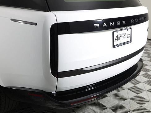 Used 2023 Land Rover Range Rover SE AWD/4WD image 44