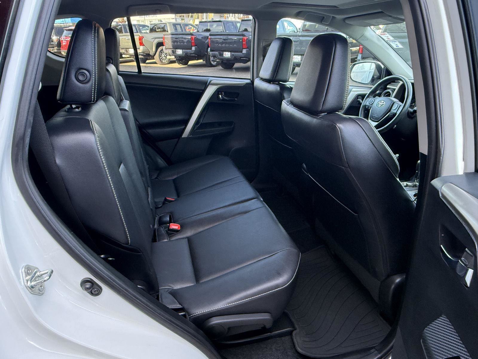 Used 2014 Toyota RAV4 Limited w/ Technology Package AWD/4WD image 48