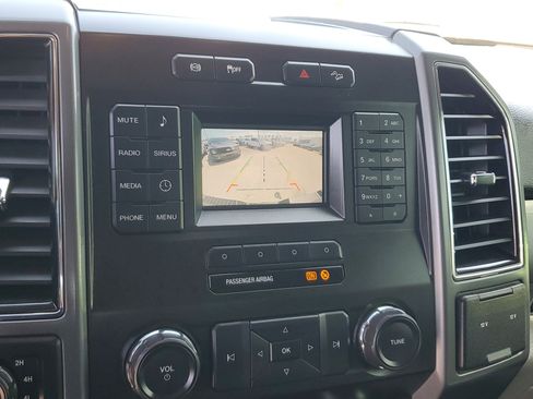 Used 2019 Ford F250 XLT w/ FX4 Off-Road Package AWD/4WD image 32