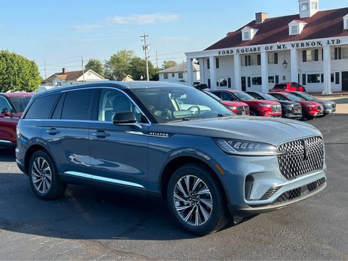 New 2025 Lincoln Aviator AWD w/ Equipment Group 101A image 4