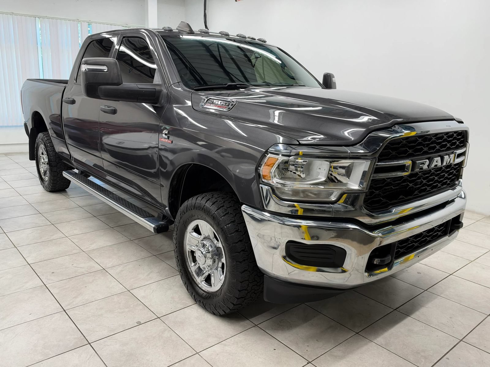 Used 2023 RAM 2500 Tradesman AWD/4WD image 1