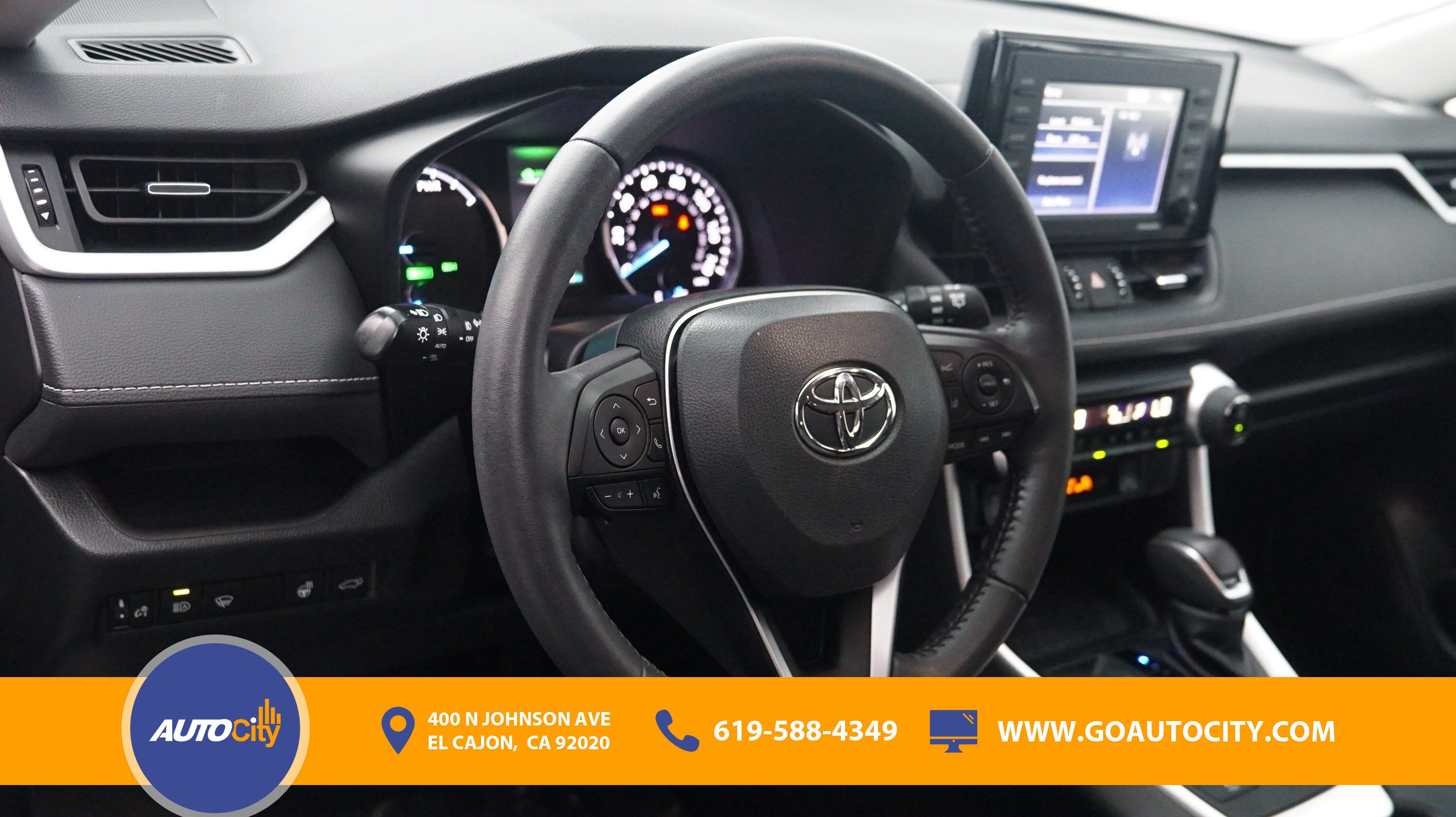 Used 2022 Toyota RAV4 XLE Premium AWD/4WD image 19