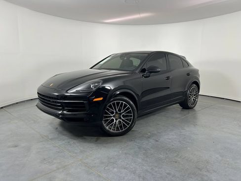 Certified 2020 Porsche Cayenne AWD/4WD image 1
