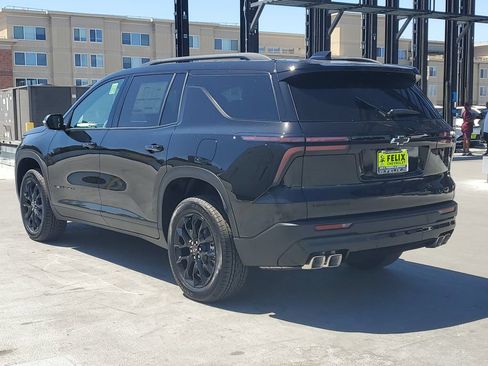 New 2026 Chevrolet Traverse LT w/ Midnight/Sport Edition FWD image 5