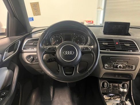 Used 2018 Audi Q3 2.0T Premium image 21