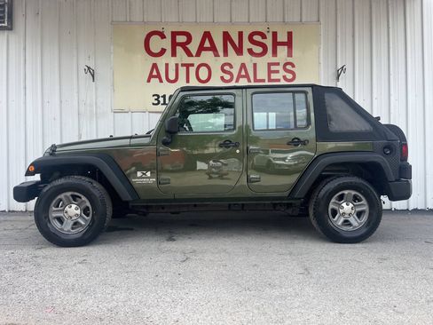 Used 2009 Jeep Wrangler Unlimited X RWD image 5