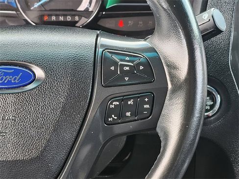 Used 2016 Ford Explorer XLT w/ Equipment Group 202A image 26