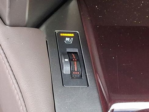 Used 2019 Lexus GX 460 Premium image 24