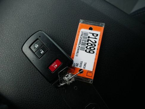 Certified 2020 Toyota Tacoma TRD Sport AWD/4WD image 32