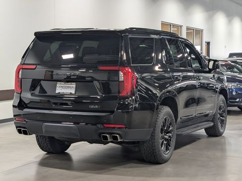 Used 2025 GMC Yukon Denali AWD/4WD image 3