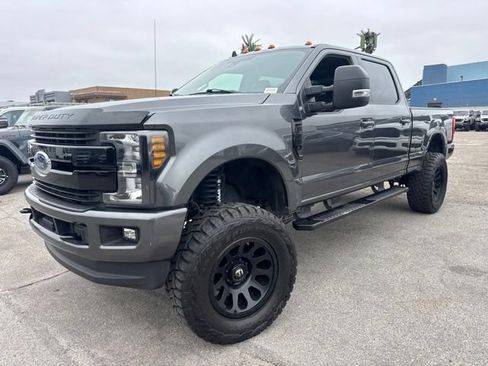 Used 2019 Ford F250 Lariat w/ Lariat Ultimate Package AWD/4WD image 15