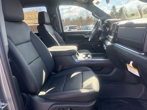 New 2026 GMC Sierra 2500 SLT w/ SLT Convenience Package AWD/4WD image 41