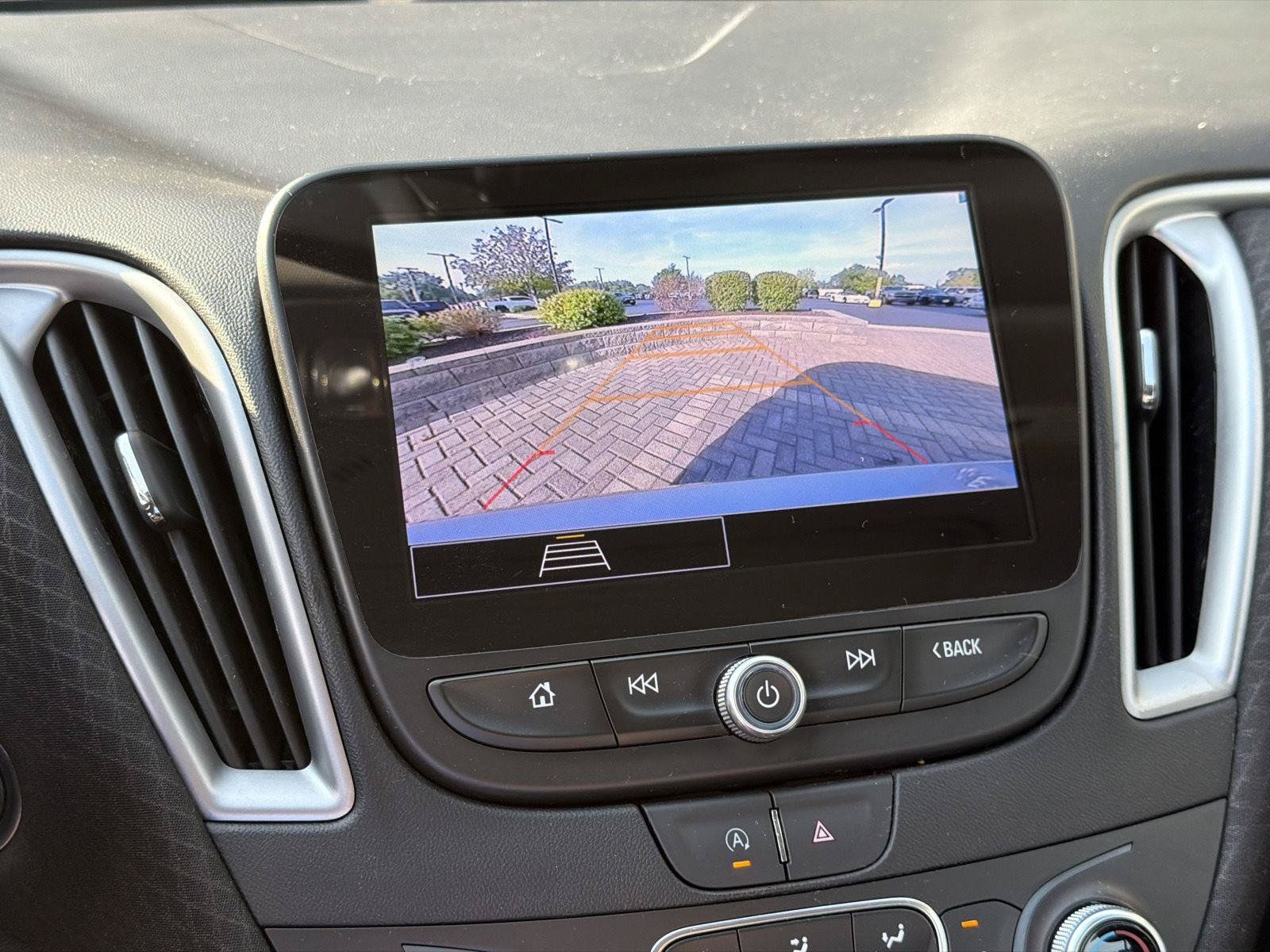Used 2024 Chevrolet Malibu LT FWD image 26