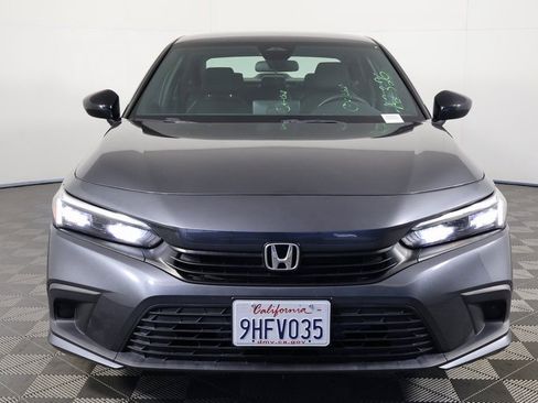Used 2023 Honda Civic Sport image 2