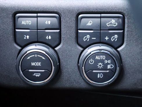 Used 2024 Chevrolet Silverado 1500 RST w/ Convenience Package II image 10