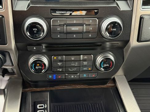 Used 2018 Ford F150 Limited AWD/4WD image 19