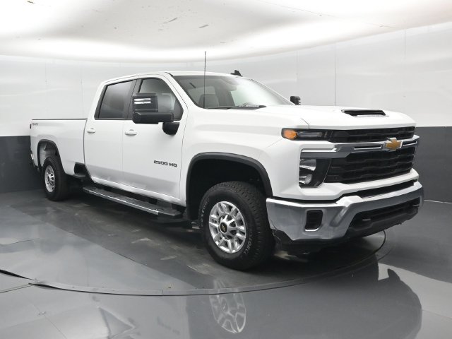 Used 2026 Chevrolet Silverado 2500 LT AWD/4WD image 1