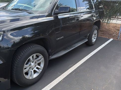 Used 2019 Chevrolet Tahoe LS w/ Enhanced Driver Alert Package RWD image 2