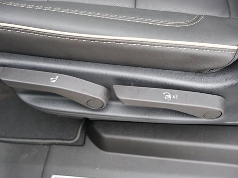 New 2026 GMC Yukon XL Elevation w/ Elevation Premium Package image 28