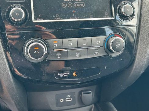 Used 2020 Nissan Rogue Sport S w/ Appearance Package FWD image 25