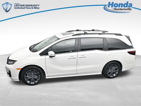 New 2026 Honda Odyssey Touring image 21