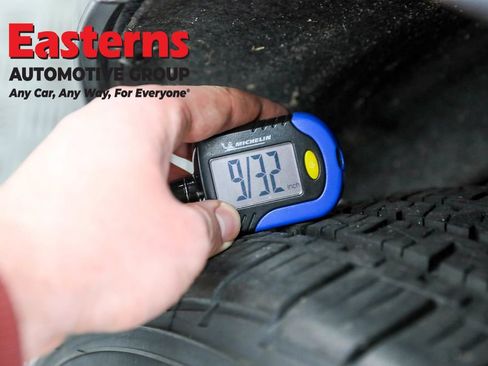 Used 2023 Volvo XC60 B5 Core image 29