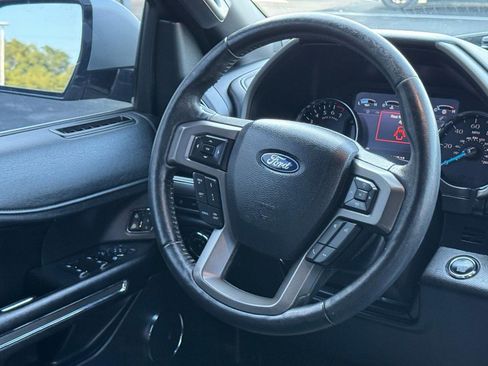 Used 2019 Ford Expedition XLT w/ Equipment Group 202A AWD/4WD image 16