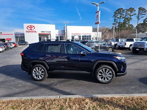 New 2025 Toyota RAV4 XLE Premium image 5