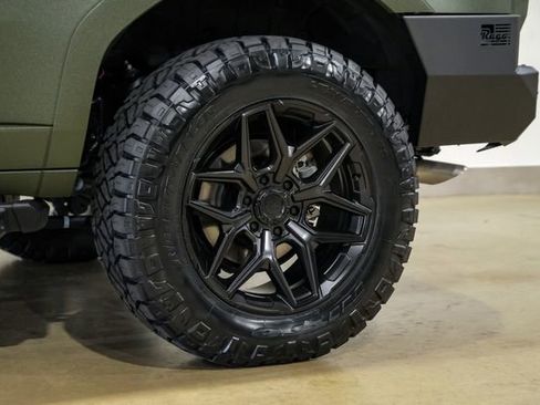 Used 2025 Toyota Land Cruiser image 76