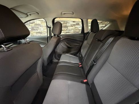 Used 2017 Ford Escape SE image 26