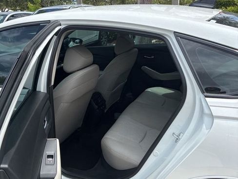 Used 2025 Honda Accord SE image 16
