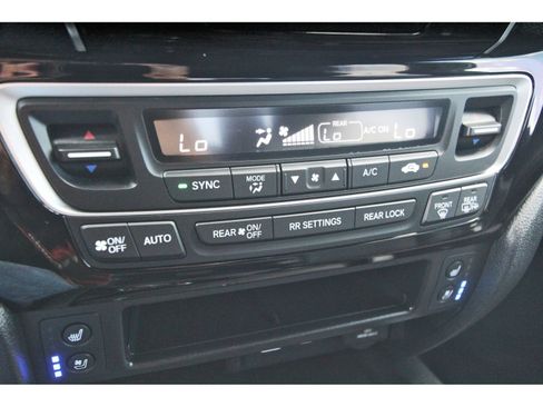 Used 2025 Honda Ridgeline Black Edition image 27