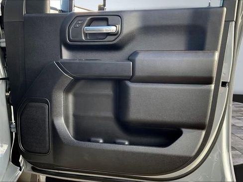 Used 2024 Chevrolet Silverado 2500 Custom w/ Custom Value Package image 30