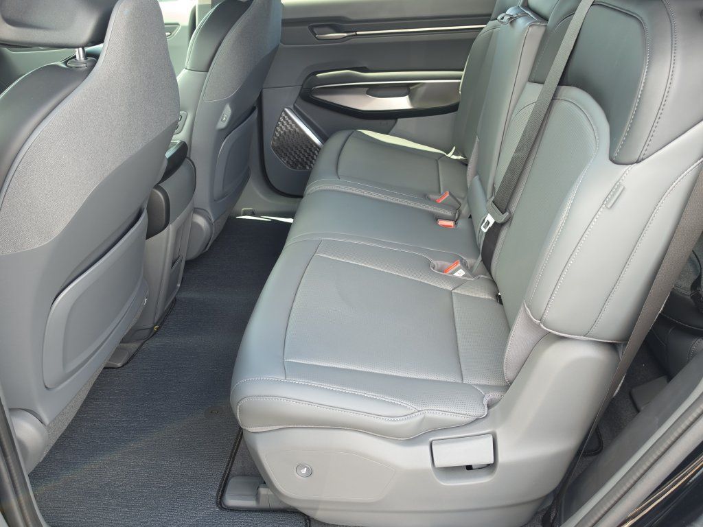New 2026 Kia EV9 Light RWD image 17