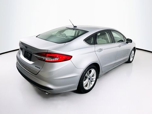 Used 2018 Ford Fusion S image 9