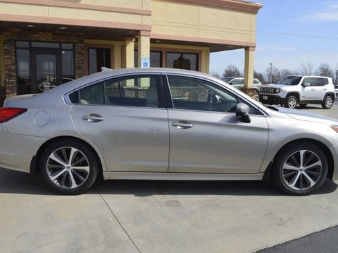 Used 2016 Subaru Legacy 2.5i Limited image 6