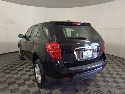 Used 2017 Chevrolet Equinox LS FWD image 6